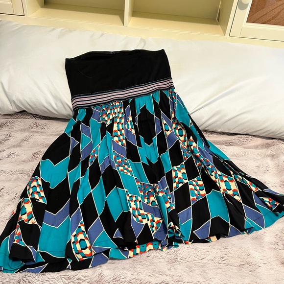 Exhilaration strapless sundress - Picture 2 of 4